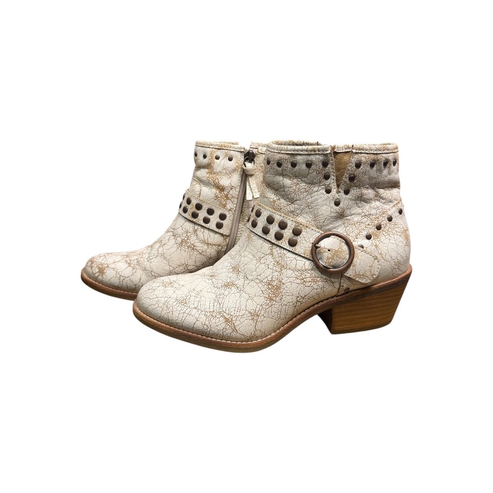 Sofft Allene II Womens 8M Natural Crackle Leather Studded Ankle Boots Western